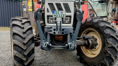 KIT UNIVERSEL HYDRAULIQUE FRONTAL ( AVANT) 2 EME CATEGORIE POUR TRACTEUR 1500KG